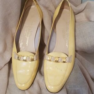 Salvatore Ferragamo boutique vintage flats 8